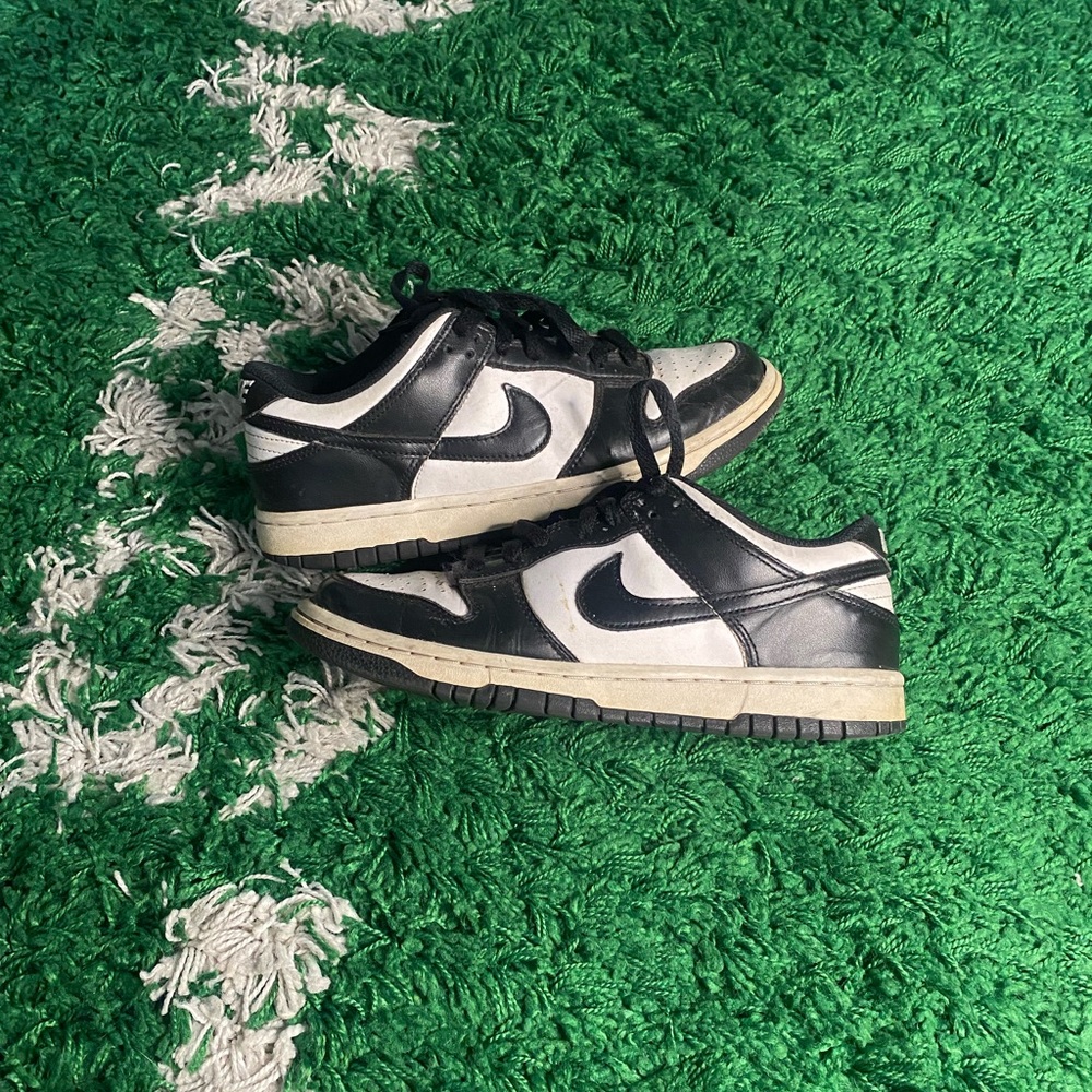 Nike Panda Low Dunks